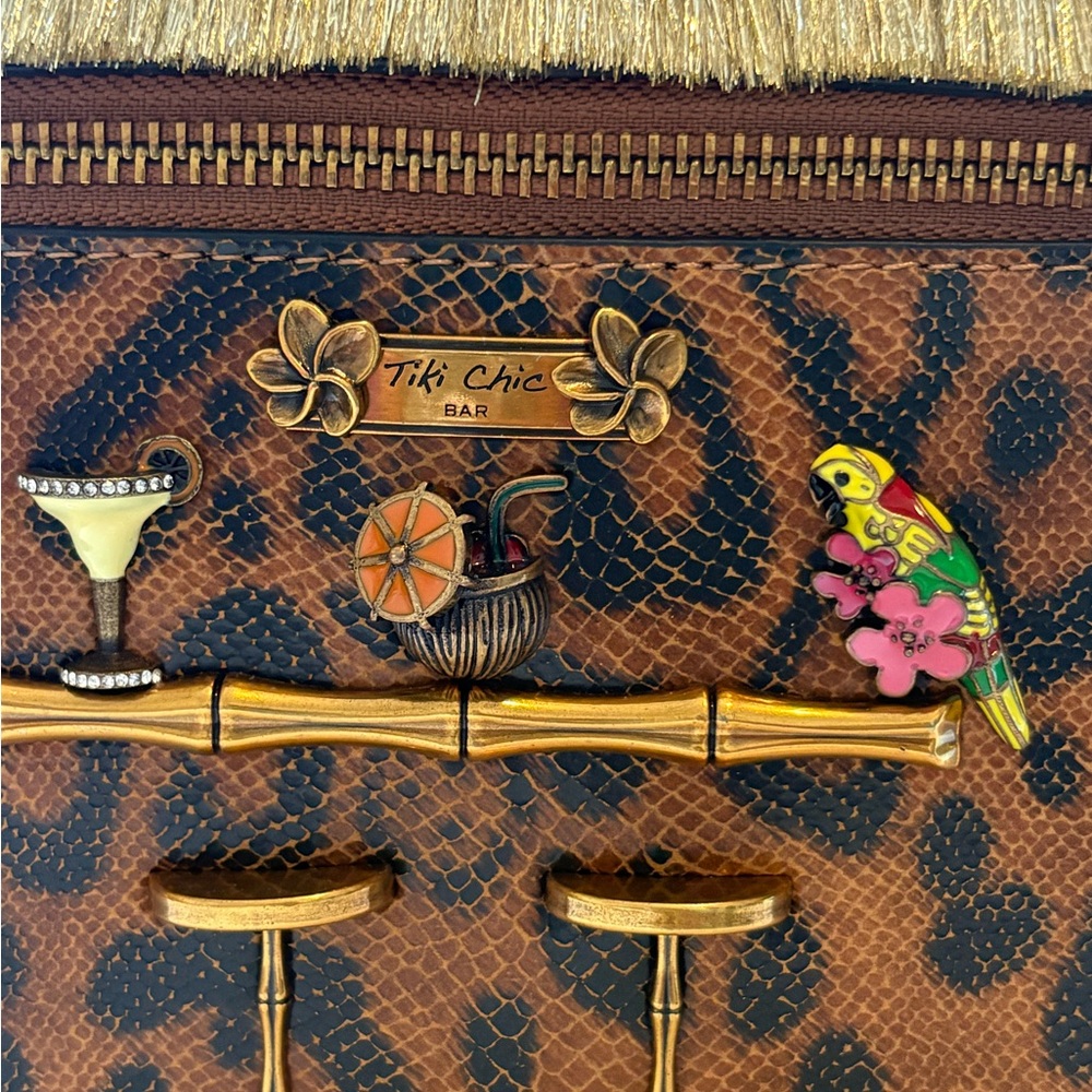 Meet Her at the 🦜Tiki Bar🍹Bag - Picture 6 of 11